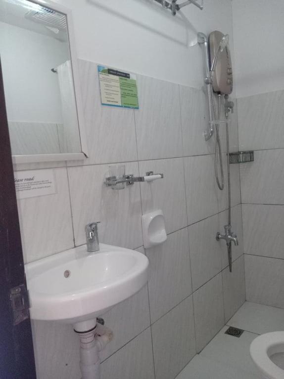 Chelle'S Apartelle-Inn Ел Нидо Екстериор снимка